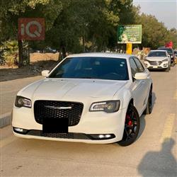 کرایسلەر 300